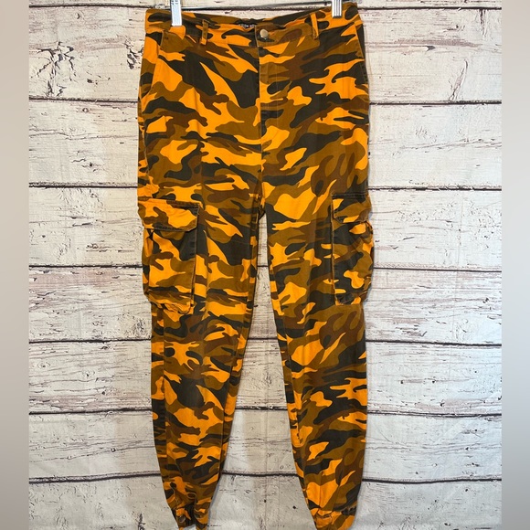 FASHION NOVA Orange Camo Cargo Pants-Large - Picture 1 of 4